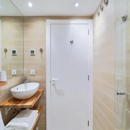 Stunning Seaview Terrace One-bedroom Apartment Fuengirola