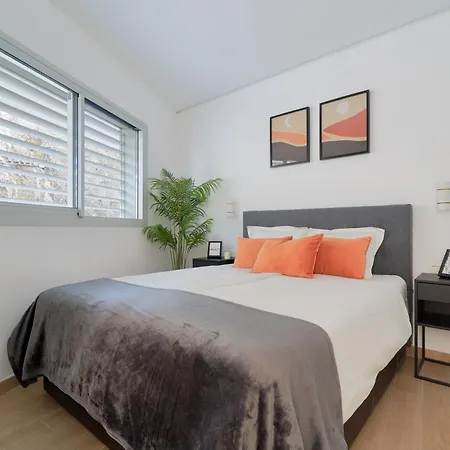 Stunning Seaview Terrace One-bedroom Appartement Fuengirola