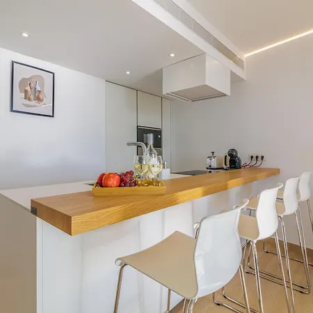 Stunning Seaview Terrace One-bedroom