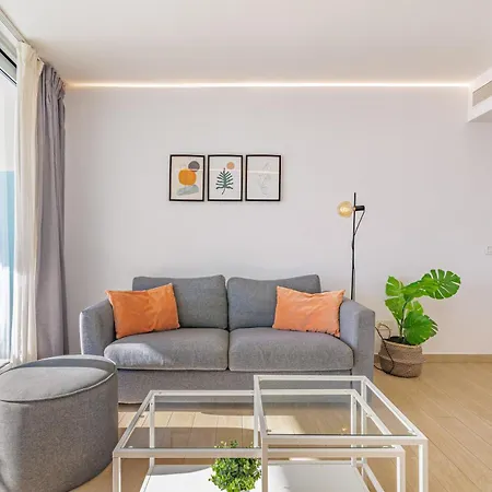 Stunning Seaview Terrace One-bedroom *