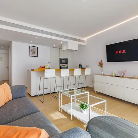 Stunning Seaview Terrace One-bedroom